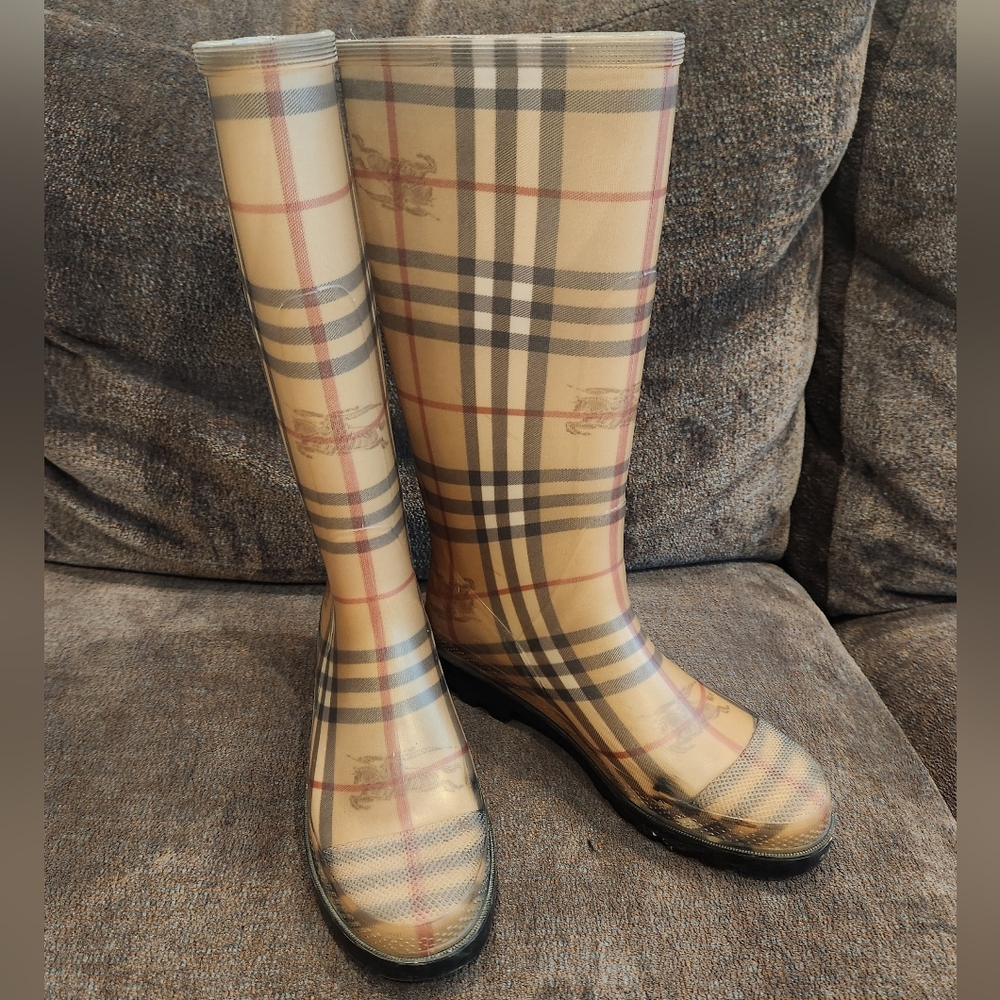 Burberry Rainboots